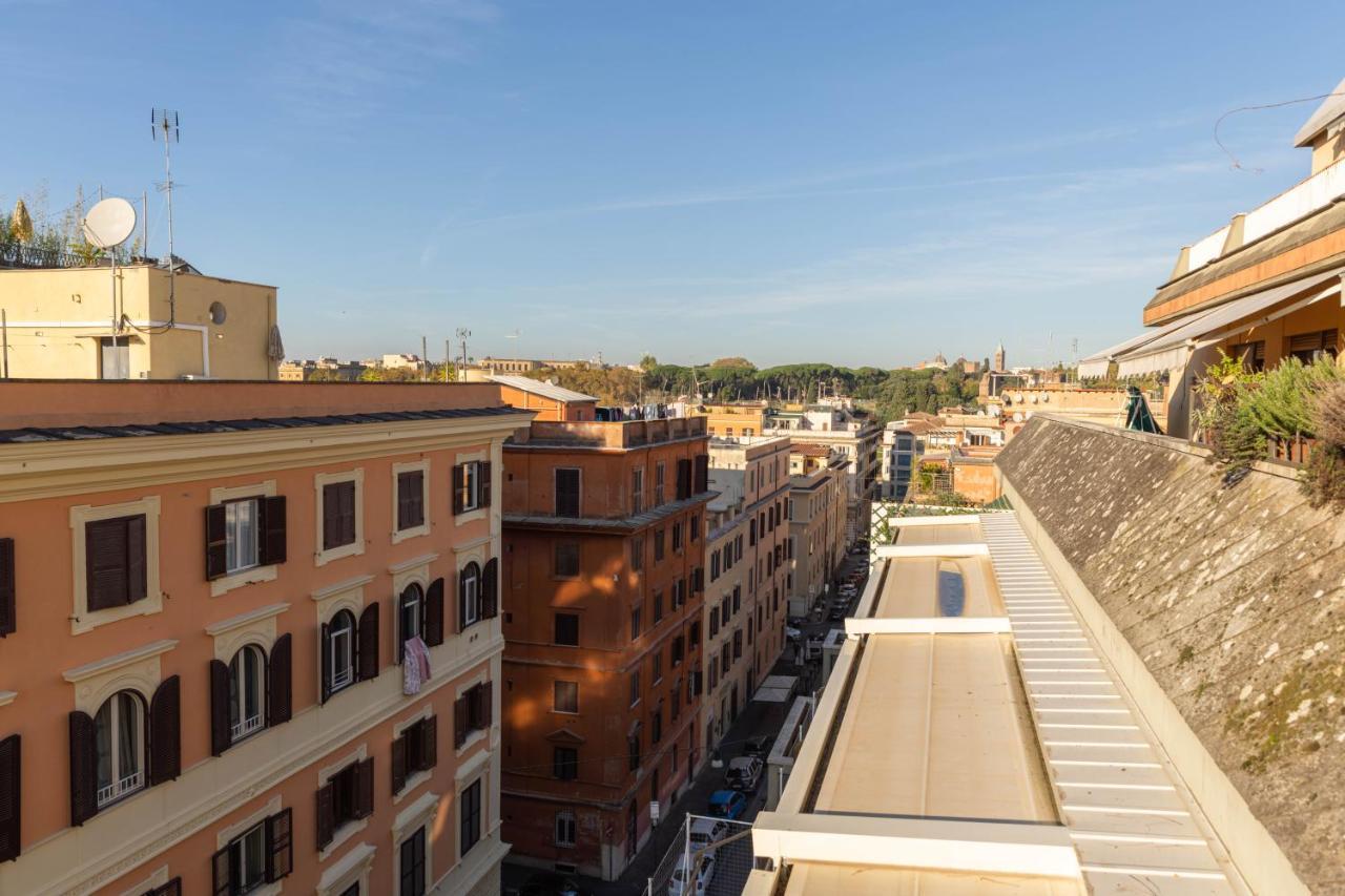 Colosseo Brightful Apartment With Rooftop Rome Exterior photo