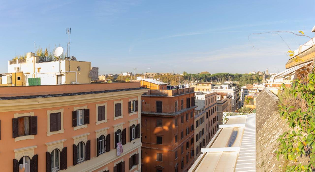 Colosseo Brightful Apartment With Rooftop Rome Exterior photo